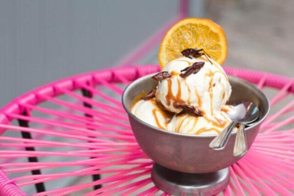 Gelati con Insetti Commestibili il menù al gusto di Grilli e Cavallette