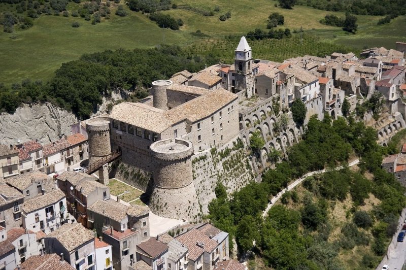 Castello di Civitacampomarano guida viaggio cosa fare