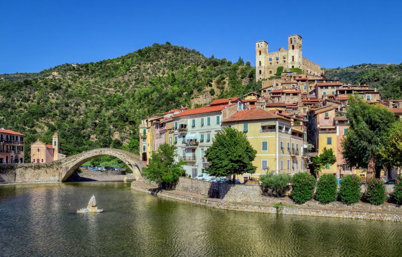 Dolceacqua luoghi da visitare a imperia guida viaggio