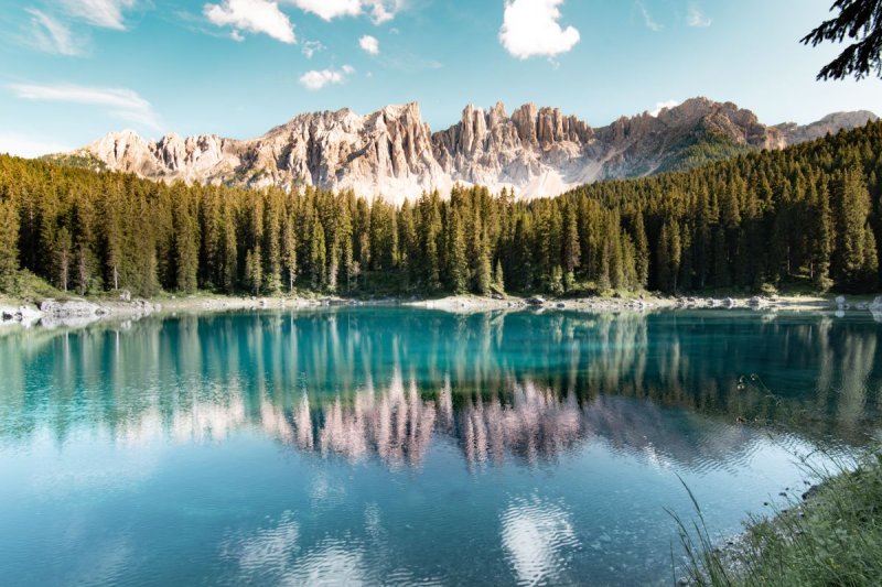 Lago di Carezza cosa vedere e cosa fare