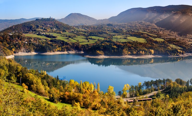 Lago di Suviana cosa fare e guardare in provincia di pistoia