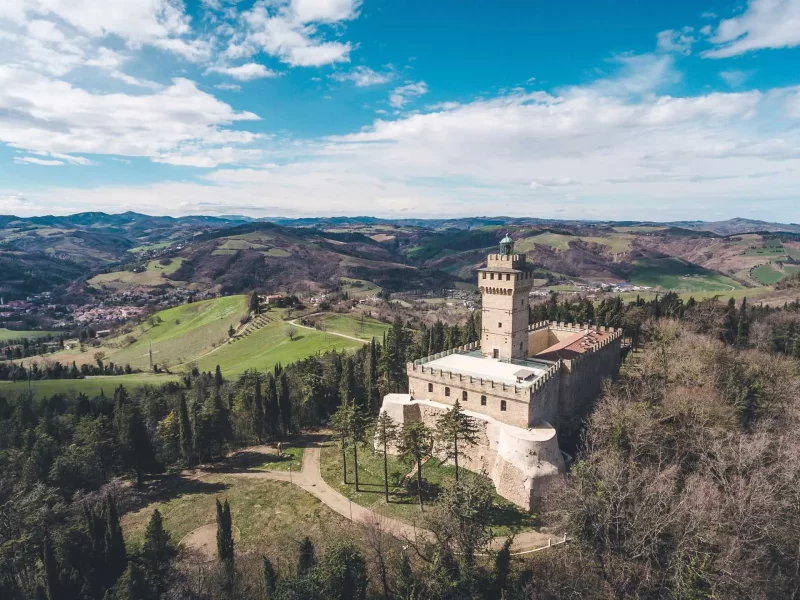 Rocca delle Caminate cosa vedere guida viaggio