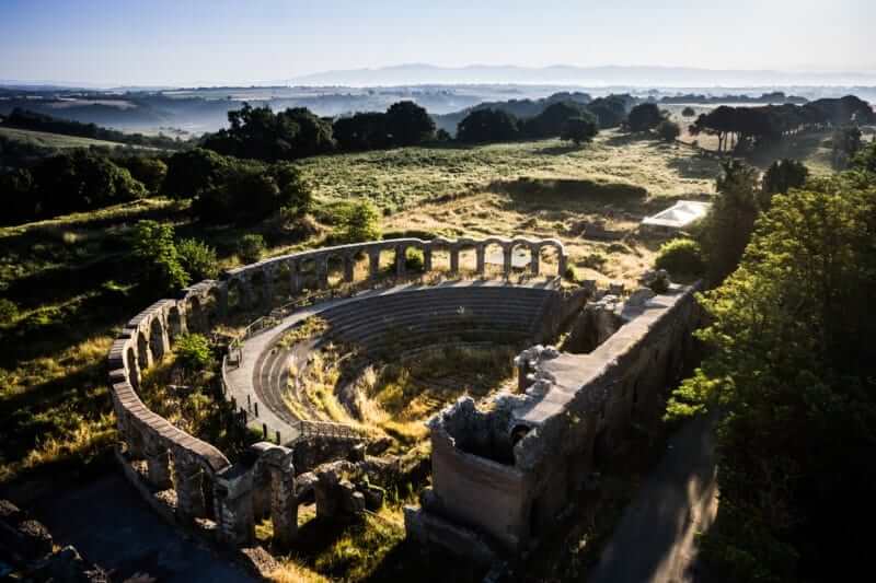 ferento guida viterbo cosa vedere