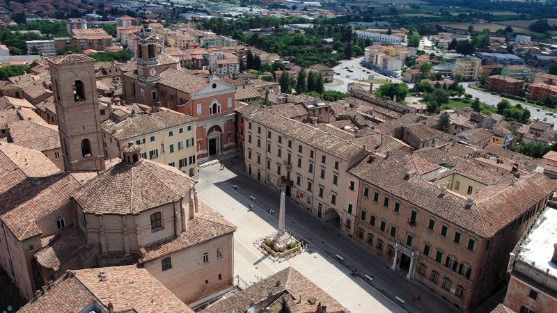 jesi guida viaggio cosa fare e come arrivarci