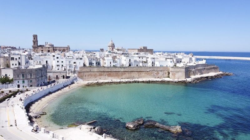 monopoli guida viaggio cosa fare e cosa vedere