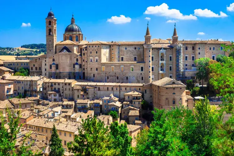 urbino cosa vedere guida viaggio