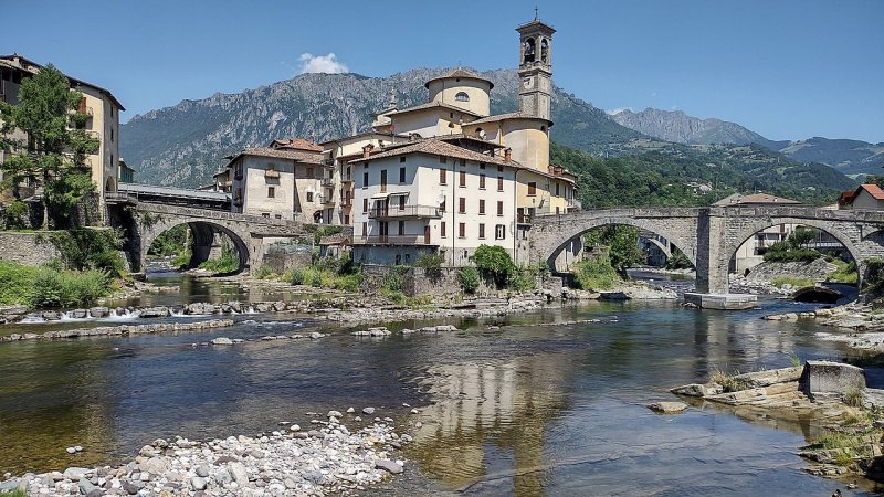 Valle Brembana GUIDA VIAGGIO cosa fare itinerario