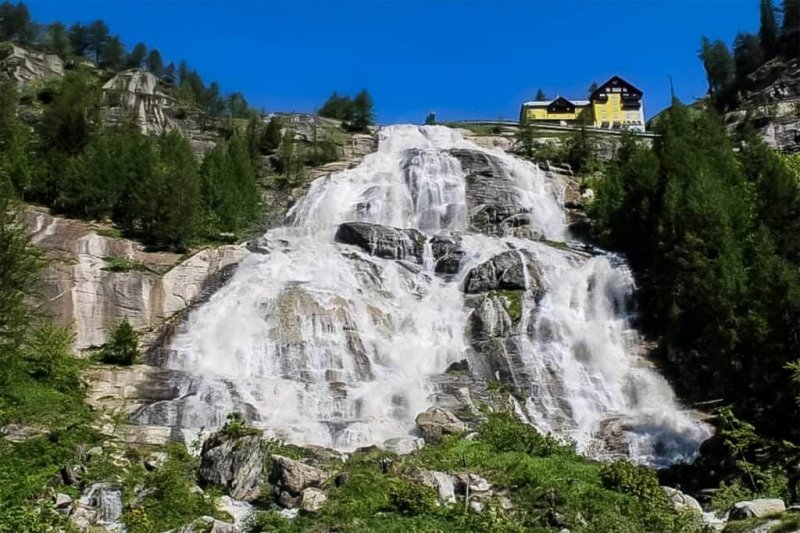 cascata del toce guida viaggio