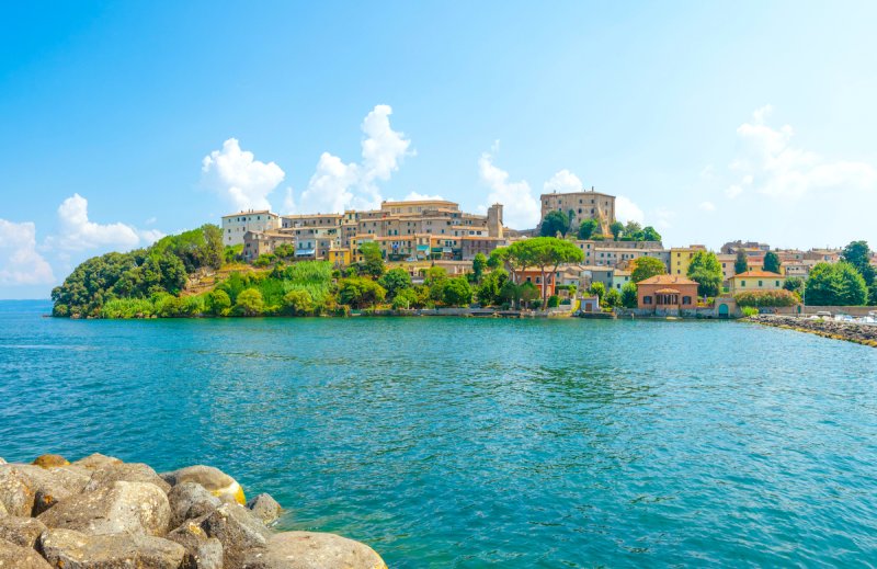 lago di bolsena guida viaggio e cosa vedere