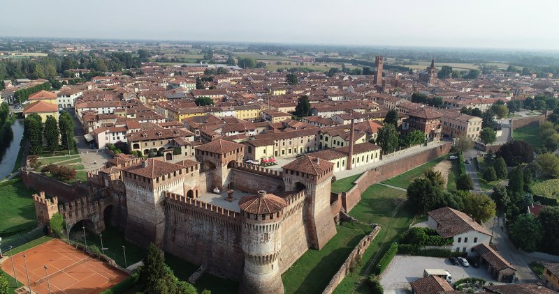 soncino cosa vedere guida viaggio