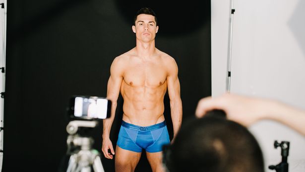 cristiano ronaldo in mutande e boxer